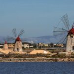 120393_Sicily_Marsala_Old-Windmills_Saltworks_shutterstock_69008470